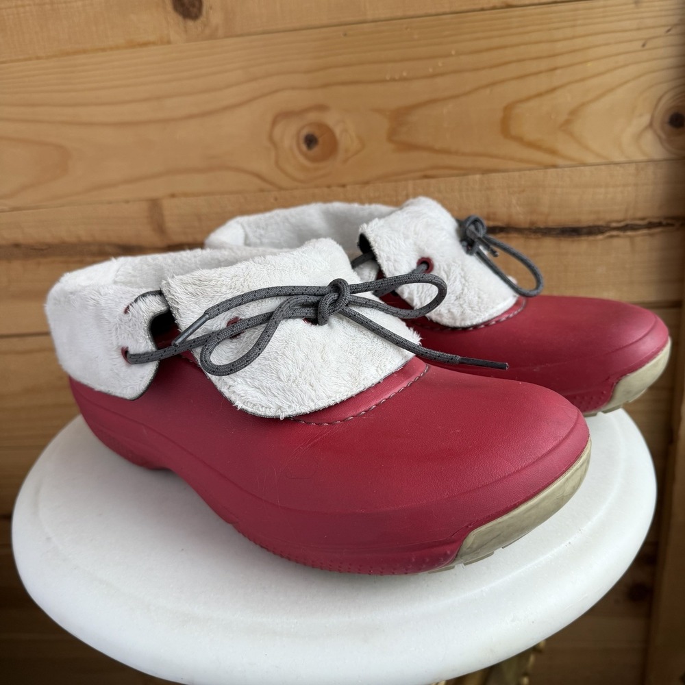 Crocs Blitzen Clogs 14672 Unisex M9/W11 Red Convertible‎ Lined Gorpcore